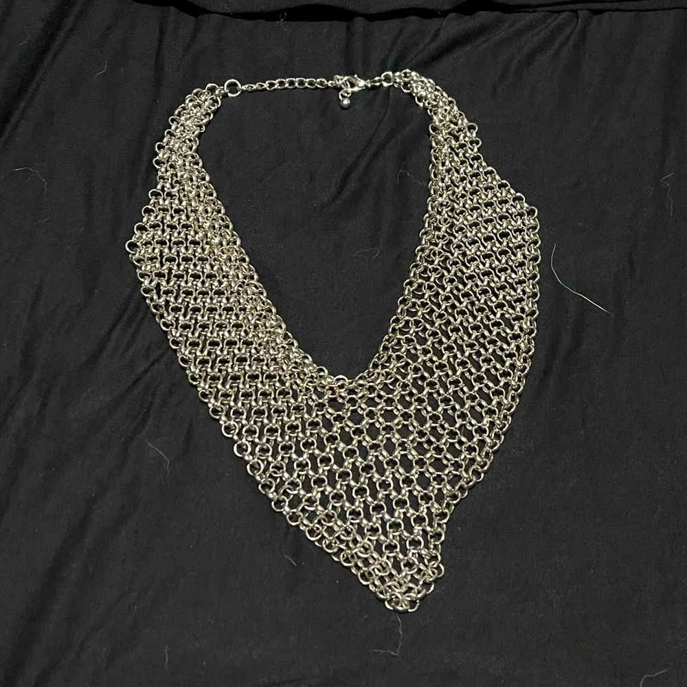 Boutique chain necklace